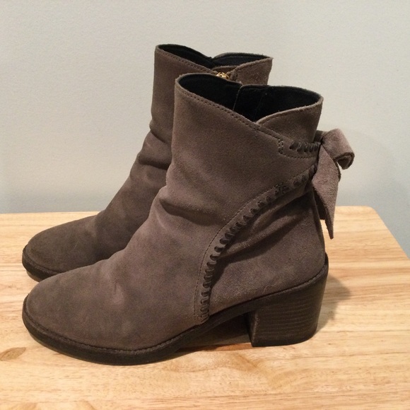 UGG Suede Leather Grey Block Heel Booties 8M - Picture 4 of 10